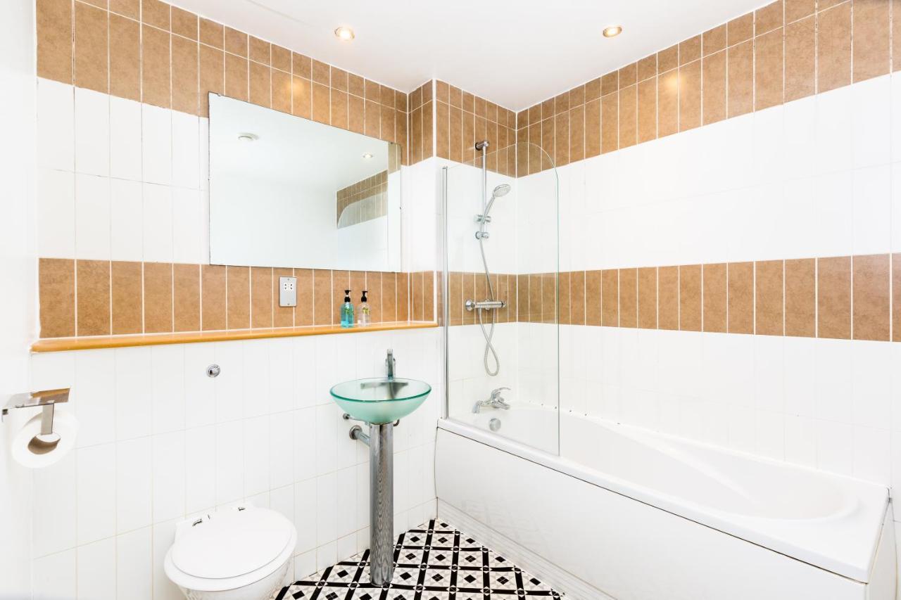 Washington 2 Bedroom Apartment By The Cube & Mailbox & Private Terrace Birmingham Esterno foto